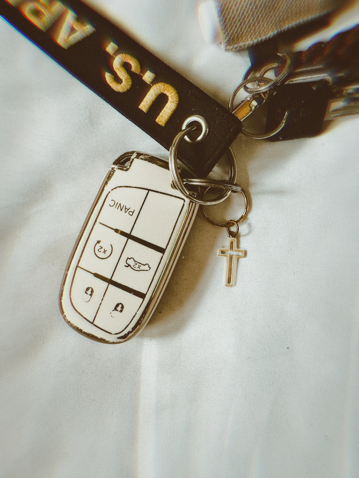 Metal cross keychain
