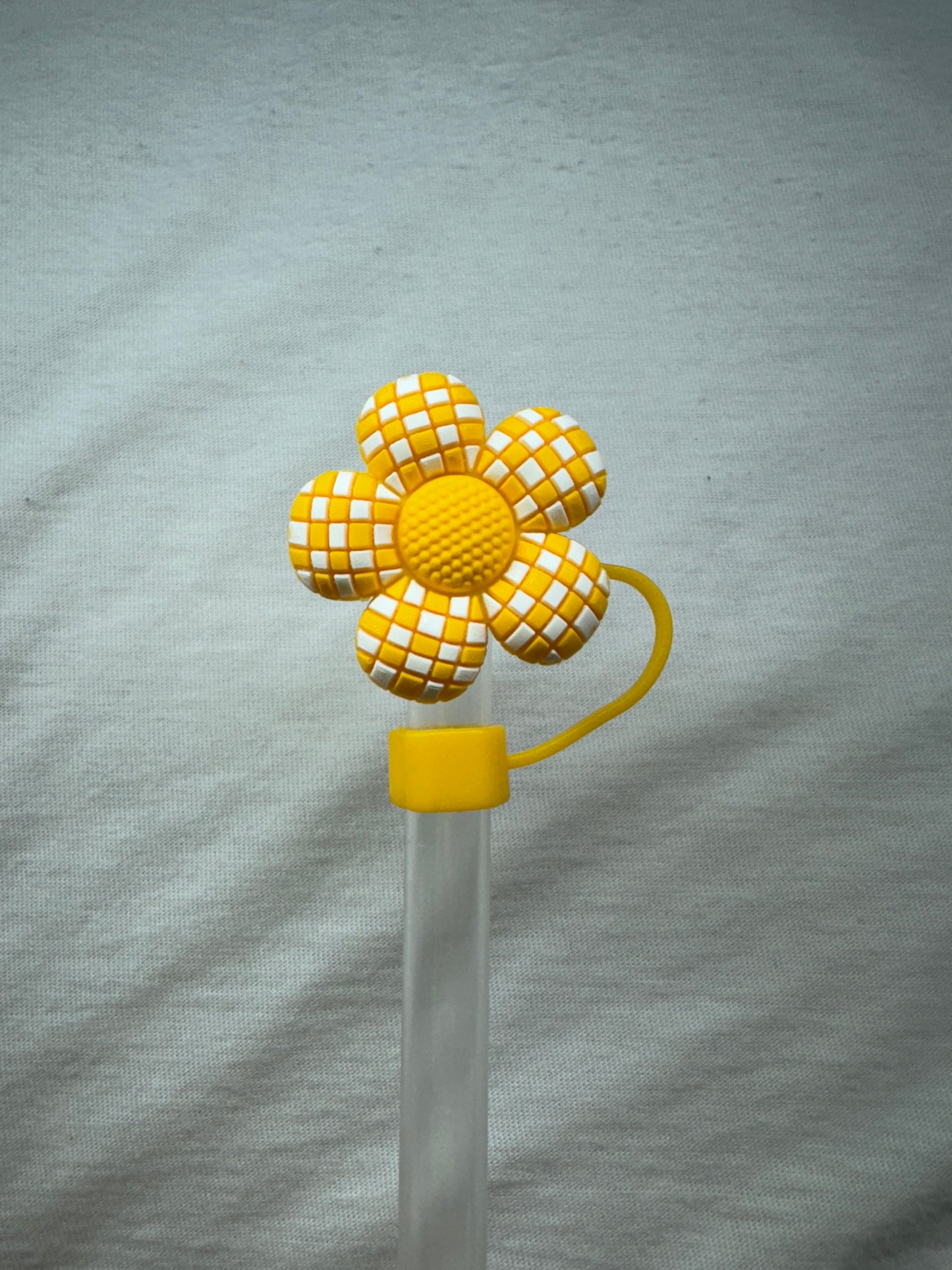 Yellow checkered flower straw topper